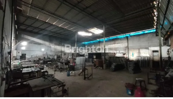 image GUDANG DI JALAN KYAI TAMBAK DERES SURABAYA (2)