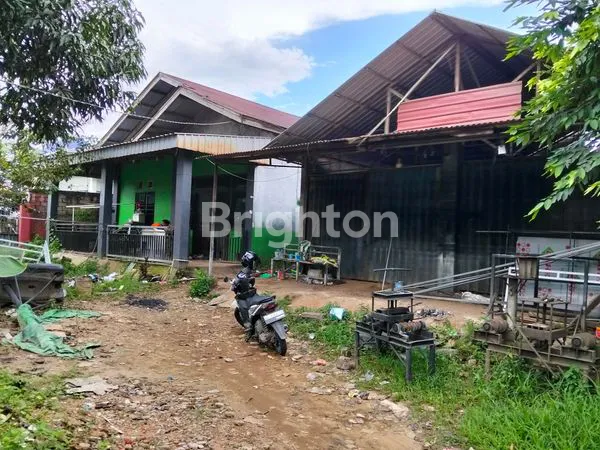 image RUMAH & WORKSHOP DI JL DAMANHURI, SAMARINDA  (1)