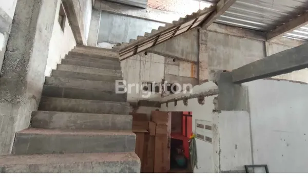 image GUDANG DI JALAN KYAI TAMBAK DERES SURABAYA (3)