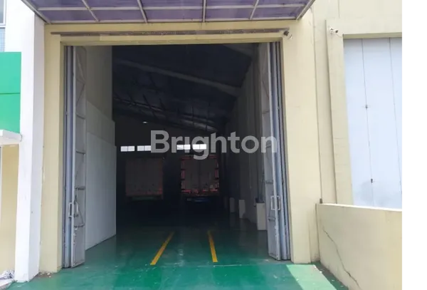 image GUDANG STRATEGIS SIAP PAKAI DENGAN AKSES MUDAH (2)