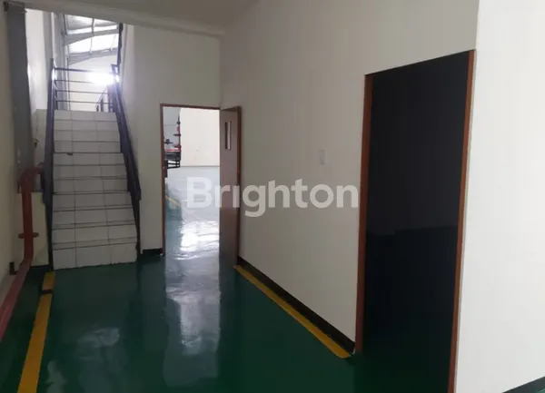 image GUDANG STRATEGIS SIAP PAKAI DENGAN AKSES MUDAH (2)