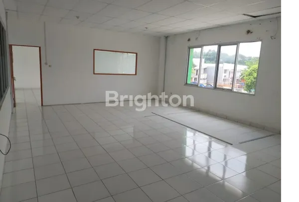 image GUDANG STRATEGIS SIAP PAKAI DENGAN AKSES MUDAH (5)