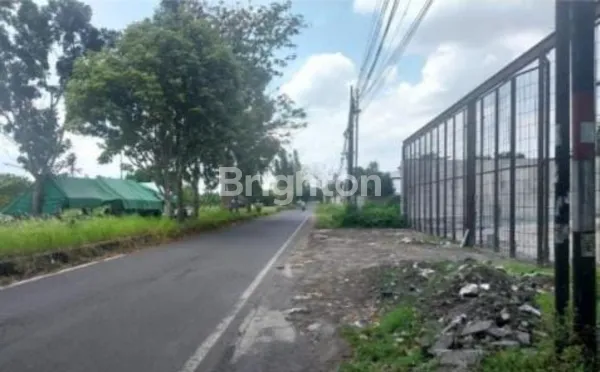 image GUDANG DAN LAHAN LUAS 1.300 M² DI BANYU MULEK, LOMBOK BARAT – COCOK UNTUK PENGEMBANGAN USAHA (2)