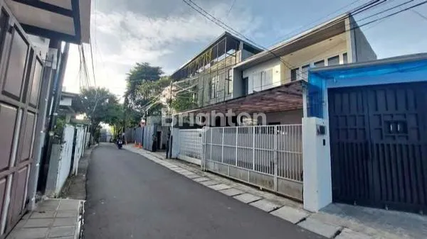 image RUMAH BELAKANG MALL CILANDAK TOWNSQUARE (1)