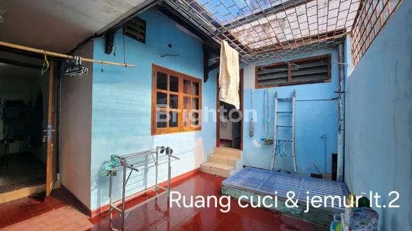 image  RUMAH DI GUNUNGSARI INDAH DEKAT WIYUNG, DEKAT KETINTANG, DEKAT VILLA BUKIT MAS (5)