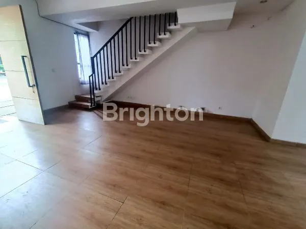 image RUMAH DI CENDANA PEAK, LIPPO VILLAGE (2)