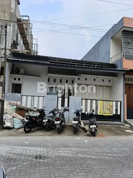 image RUMAH BAGUS STRATEGIS TENGAH KOTA SEMARANG (1)