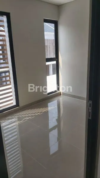 image RUMAH 3KT + ATTIC DI METLAND CYBER PURI, SIAP HUNI (8)