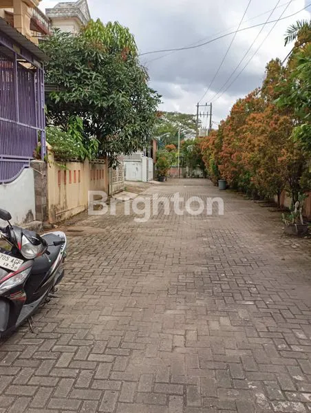 image RUMAH KOMPLEK DI JALAN SETIA BUDI (2)