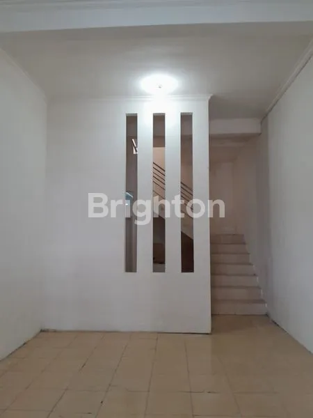 image RUKO PREMIUM 2 LANTAI STRATEGIS AREA UB, SIAP USAHA! (4)