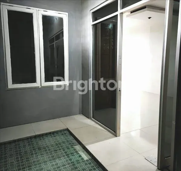 image DIJUAL PERUMAHAN LUXOR JLN KARYA WISATA MEDAN JOHOR (7)