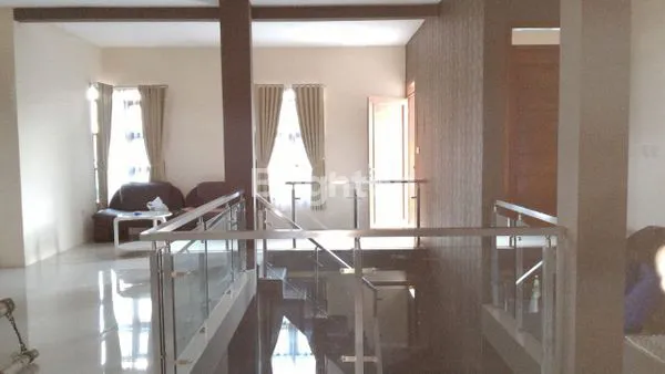 image RUMAH BAGUS LOKASI STRATEGIS  (5)