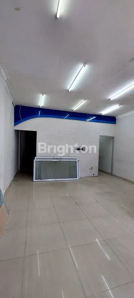 image RUKO STRATEGIS 3 LANTAI DI JL. ARIFIN AHMAD, DEKAT LIVING WORLD (5)
