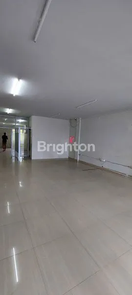 image RUKO STRATEGIS 3 LANTAI DI JL. ARIFIN AHMAD, DEKAT LIVING WORLD (6)