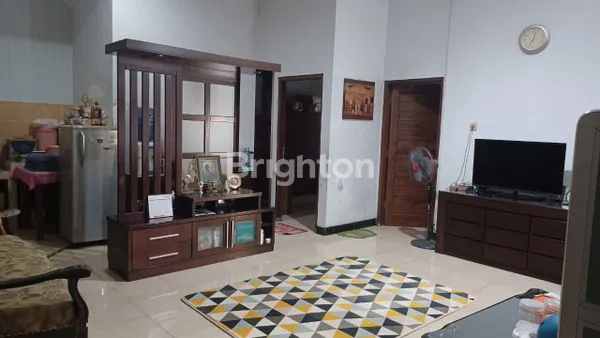 image RUMAH PUSAT KOTA NYAMAN (6)