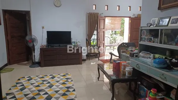 image RUMAH PUSAT KOTA NYAMAN (4)