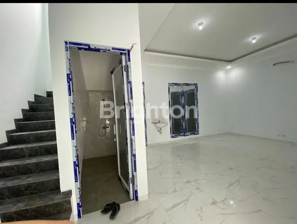 image DIJUAL RUMAH 2 LANTAI BARU GRESS CITRALAND MODERN MINIMALIS (5)