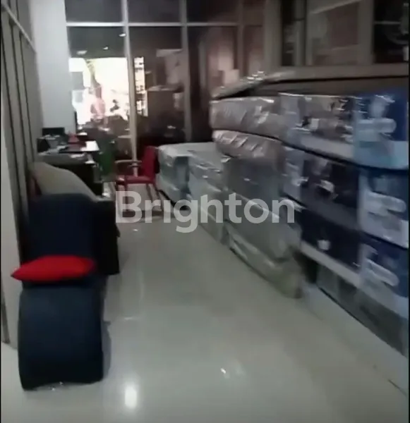 image C0651- DIJUAL TOKO FURNITURE AKTIF LB/LT 1048/524M2, JABABEKA (5)