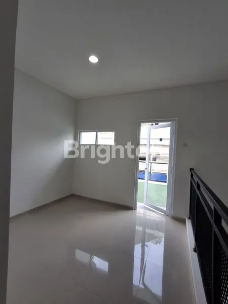 image RUMAH BARU 3 LANTAI TANJUNG DUREN (8)