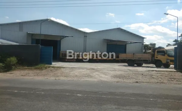 image  GUDANG BALONGPANGGANG JALAN RAYA KERTOSONO, SIDAYU-GRESIK (1)