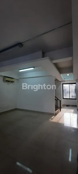 image RUKO 4 LANTAI DI JALAN RAYA PASAR MINGGU KM 17 (5)