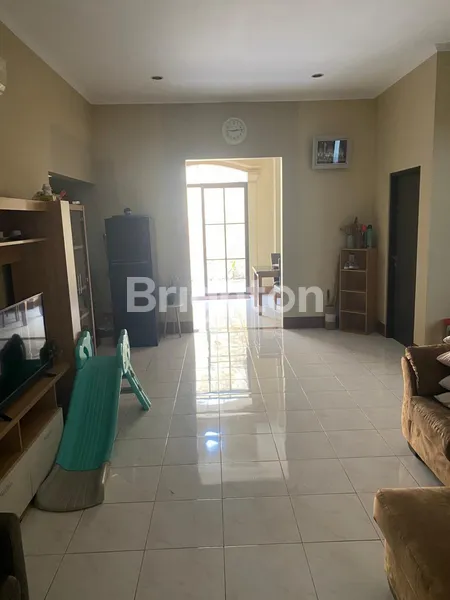 image RUMAH JL TIRTA AKASIA PERUM GRAHA TIRTA, WARU SIDOARJO DEKAT BRIGJEND KATAMSO, KOLONEL SUGIONO (3)