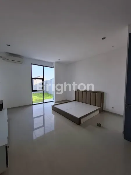 image RUMAH MINIMALIS PAKUWON CITY SIAP HUNI STRATEGIS DEKAT MULYOSARI, ITS (2)