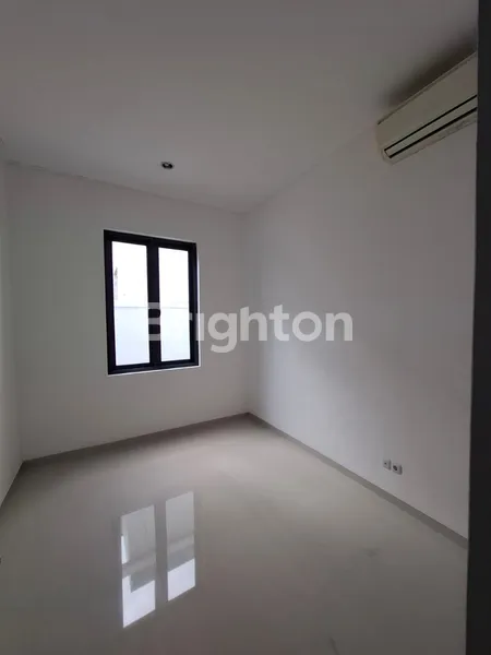 image RUMAH MINIMALIS PAKUWON CITY SIAP HUNI STRATEGIS DEKAT MULYOSARI, ITS (4)