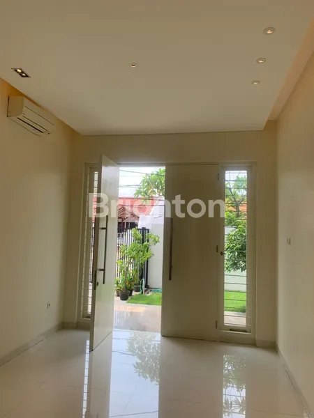 image RUMAH MEWAH JEMURSARI SIAP HUNI LOKASI STRATEGIS DEKAT KENDANGSARI, TENGGILIS, UBAYA (6)