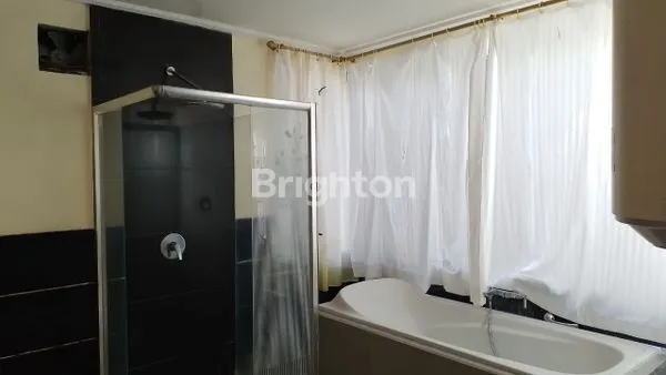 image RUMAH SEWA  2 KAMAR TIDUR  TUMBAK BINGIN -SANUR\\N (6)