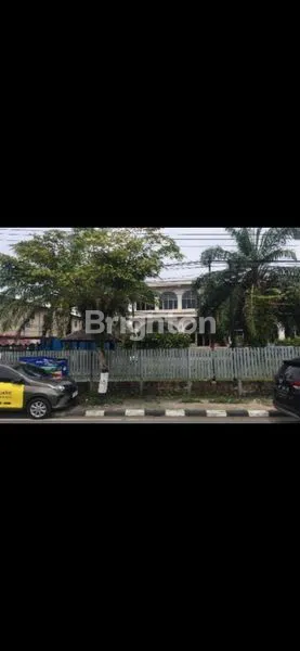 DIJUAL KAWASAN KOMERSIAL & KANTOR GEOLOG SIAP PAKAI DI JANTUNG INDUSTRI BALIKPAPAN - JALAN MULAWARMAN!