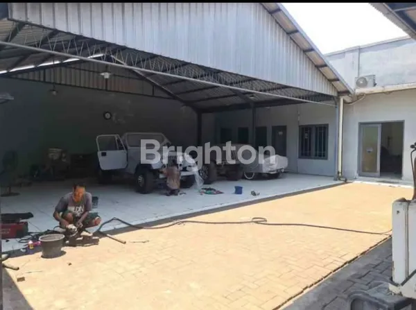 image JUAL RUMAH & WORKSHOP KUTISARI SURABAYA SELATAN COCOK DIGUNAKAN SEGALA USAHA (2)