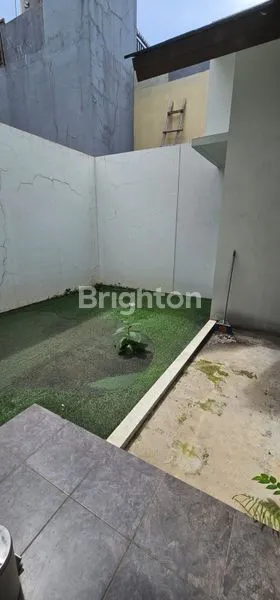 image RUMAH DI BSD CITY, SEMI FURNISHED, 2 LANTAI (6)