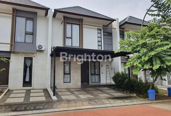 image RUMAH DI BSD CITY, SEMI FURNISHED, 2 LANTAI (1)