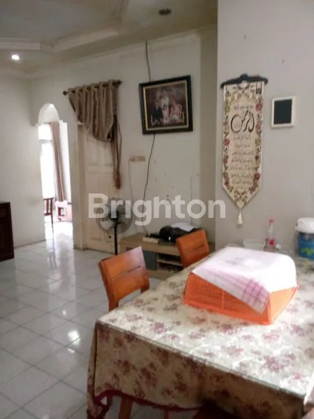 image RUMAH SIAP HUNI DI KOMPLEK BERINGIN INDAH (8)