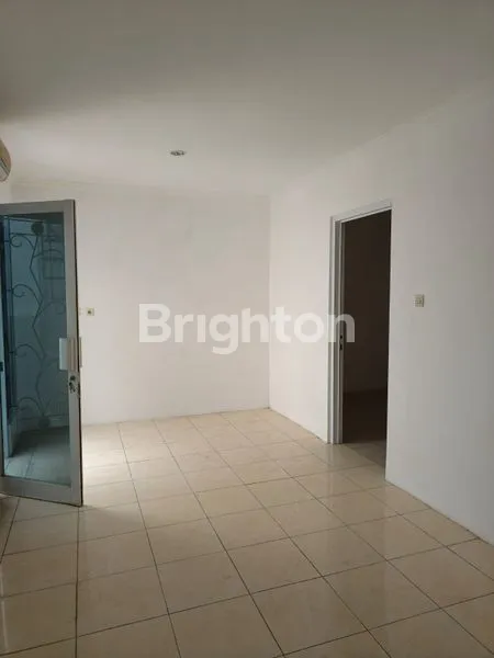 image RUMAH SIAP HUNI DI CLUSTER EKSKLUSIF, SEMI FURNISHED (5)