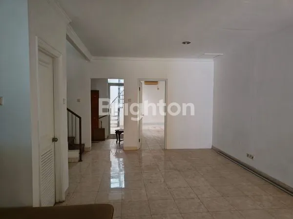 image RUMAH SIAP HUNI DI CLUSTER EKSKLUSIF, SEMI FURNISHED (2)