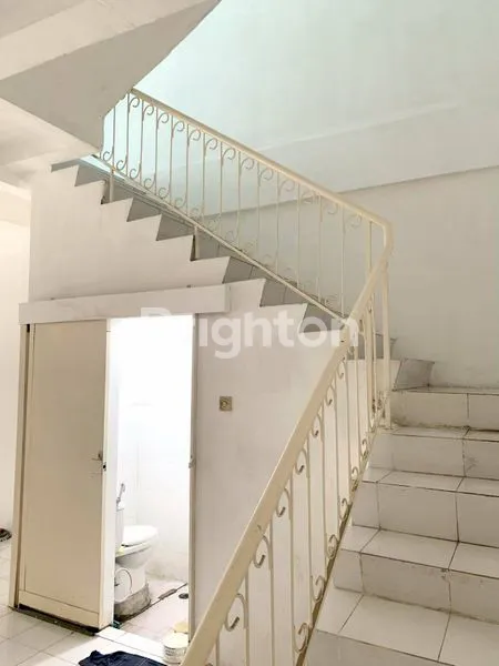 image RUKO STRATEGIS BUBUTAN, 3.5 LANTAI, DEKAT BG JUNCTION (4)