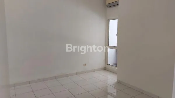 image RUMAH POJOK PREMIUM 160M² DI SUVARNA SUTERA (5)