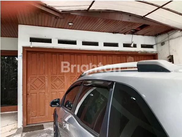 image RUMAH MEWAH 2 LANTAI DI KEBON JERUK, LT 428M² (3)
