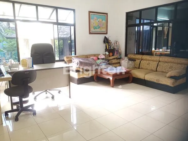 image RUKO 3,5 LANTAI BONUS RUMAH SELUAS 600 M (7)