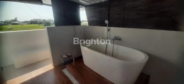 image VILA 3 LANTAI DI KEROBOKAN ADA SAUNA (2)