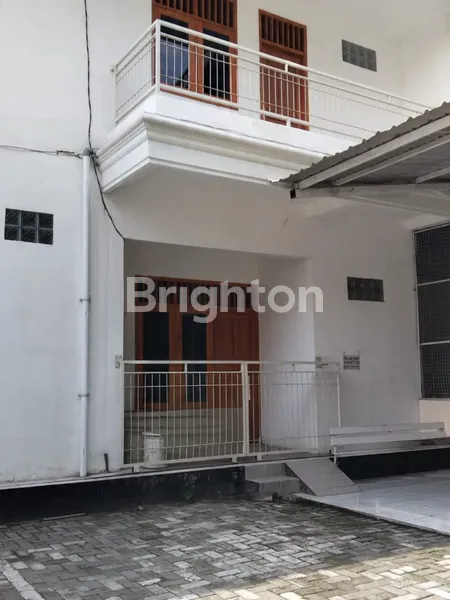 image DISEWAKAN, RUMAH UKURAN 5 X 9 M, 2 LANTAI, LOKASI SELANGKAH KE JALAN UTAMA TENGGER -BRINGIN -MANUKAN (1)