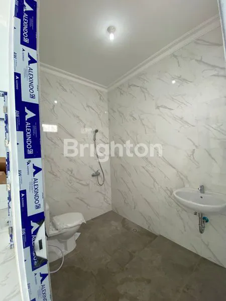image DIJUAL RUMAH BARU RENOVASI BUKIT PALMA (3)