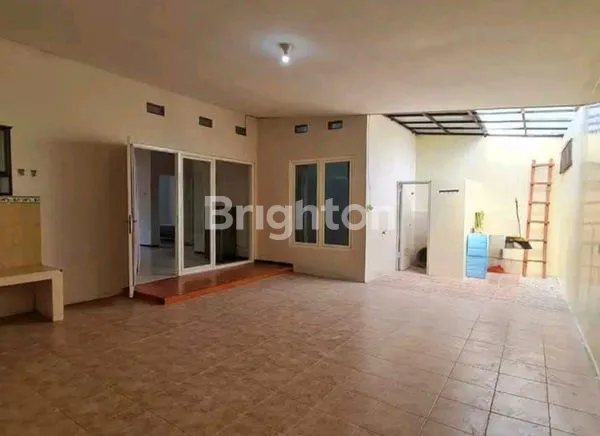image RUMAH PERMATA JINGGA SOEKARNO HATTA LOWOKWARU MALANG (7)