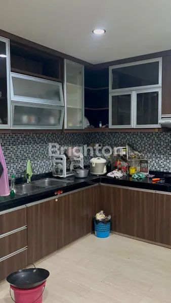 image RUMAH MEWAH 2,5 LANTAI SIAP HUNI LT 123 LB 170-PANCORAN MAS DEPOK (6)