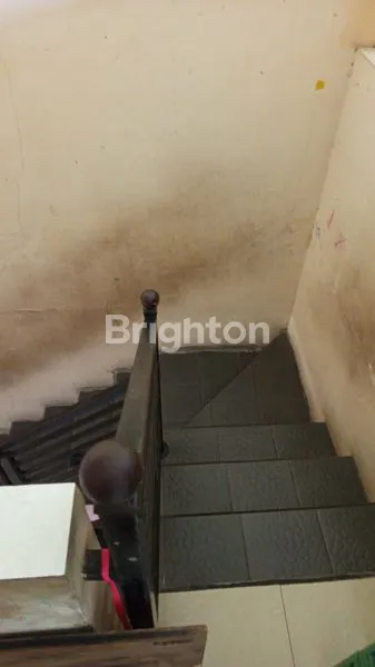 image RUMAH SIAP HUNI DI DENPASAR, 3 KT & LT LUAS 300M² (8)