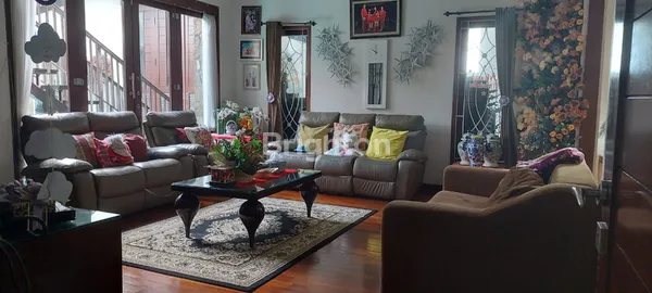 image RUMAH MEWAH DI JUAL DENGAN HARGA FANTASTIK (2)