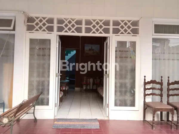 image RUMAH 3 LANTAI BESAR DI JATINEGARA : COCOM UNTUK USAHA KOST/KLINIK (3)