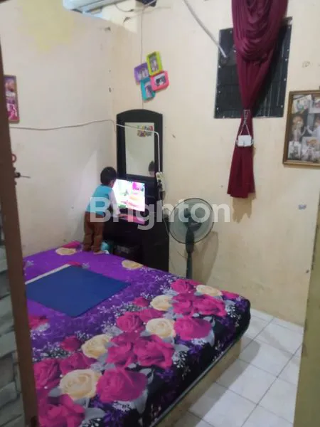 image RUMAH STRATEGIS DI PASAR REBO JAKARTA TIMUR (2)